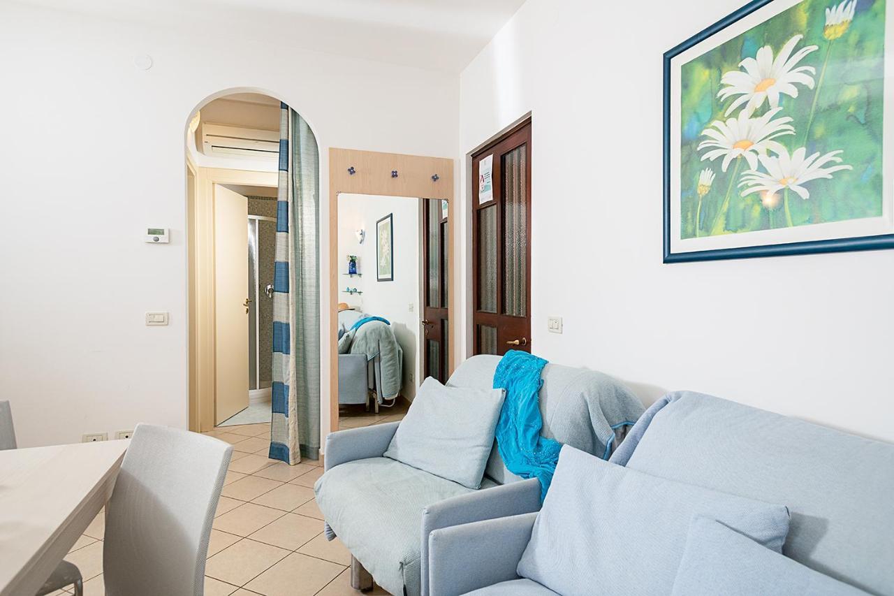 Apartments Blue View - Residence Casetto Bardolino - Regarda Travel Bagian luar foto
