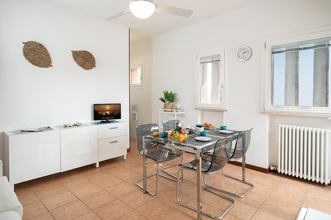 Apartments Blue View - Residence Casetto Bardolino - Regarda Travel Bagian luar foto