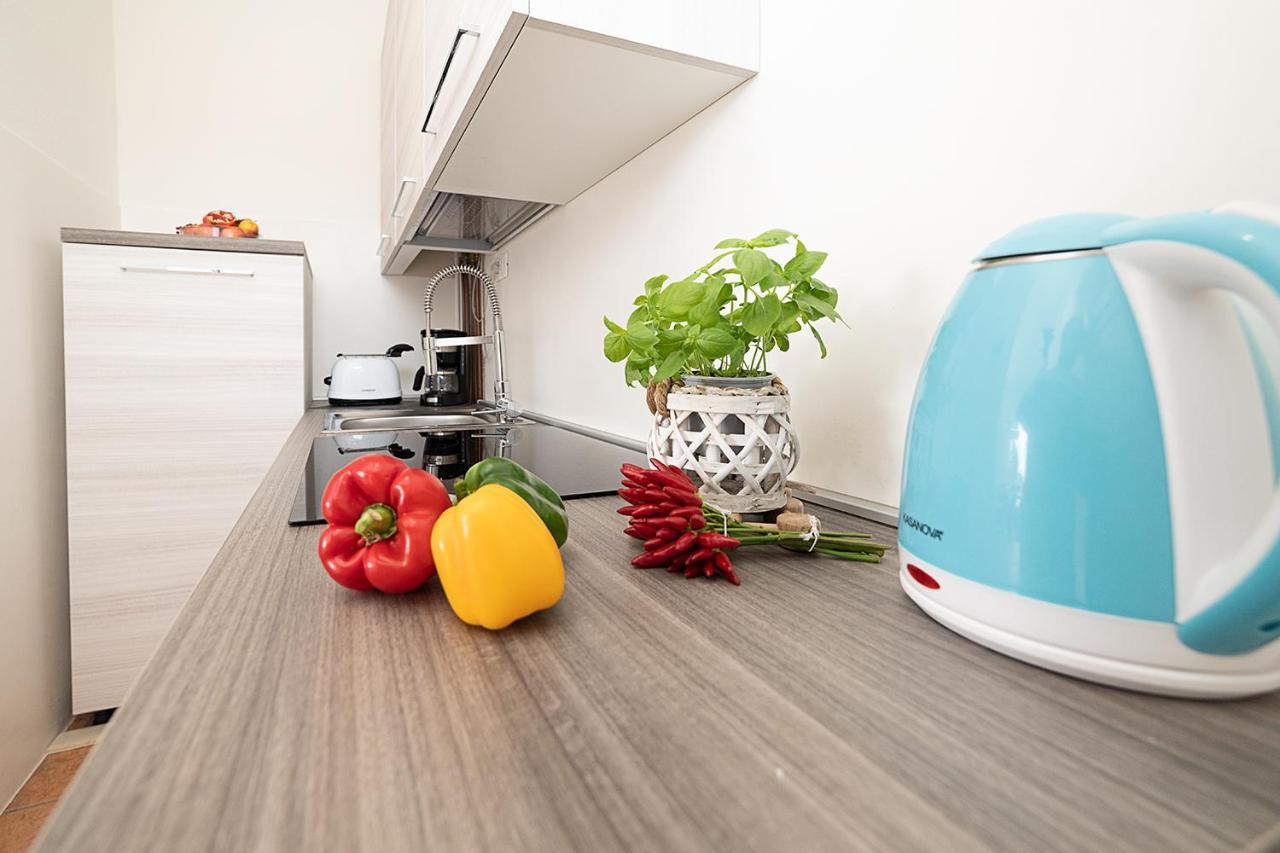 Apartments Blue View - Residence Casetto Bardolino - Regarda Travel Bagian luar foto