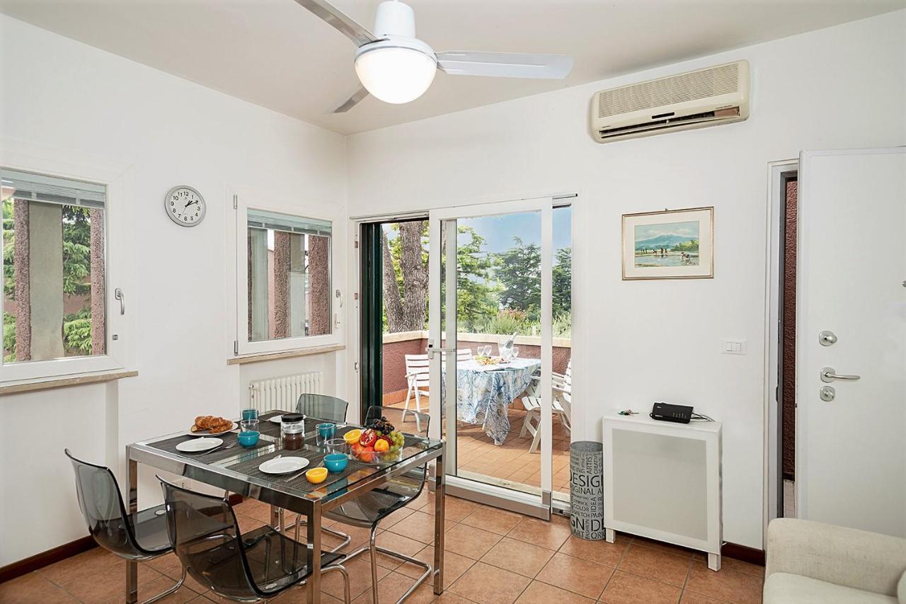 Apartments Blue View - Residence Casetto Bardolino - Regarda Travel Bagian luar foto