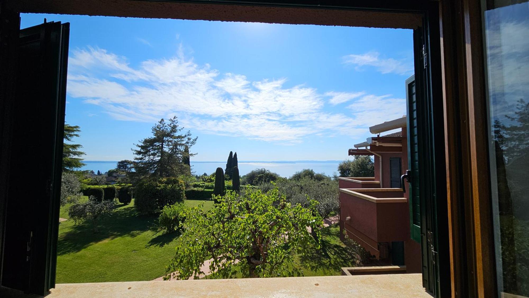 Apartments Blue View - Residence Casetto Bardolino - Regarda Travel Bagian luar foto